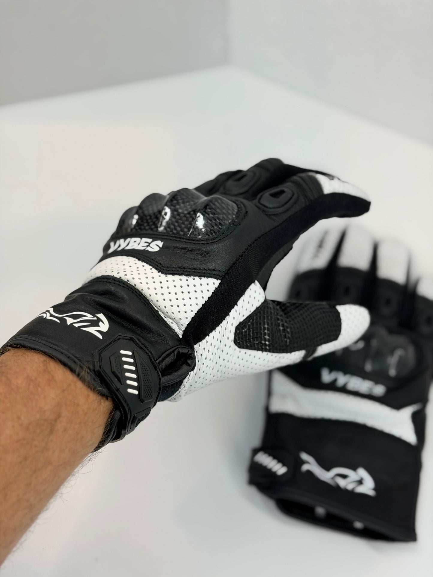 Vybes Cuff Riding Gloves