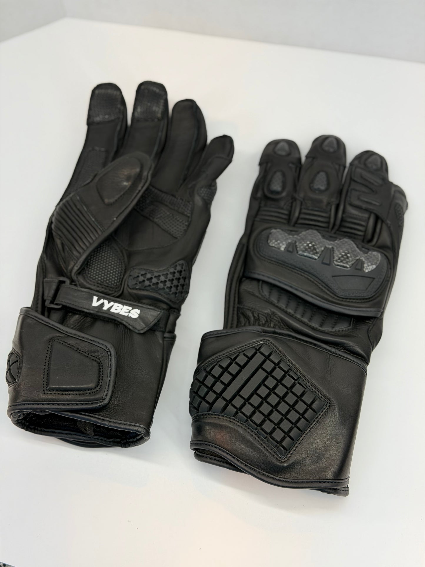 Vybes Guantlet Riding Gloves